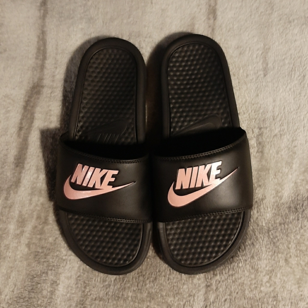 Nike Slides Size 8